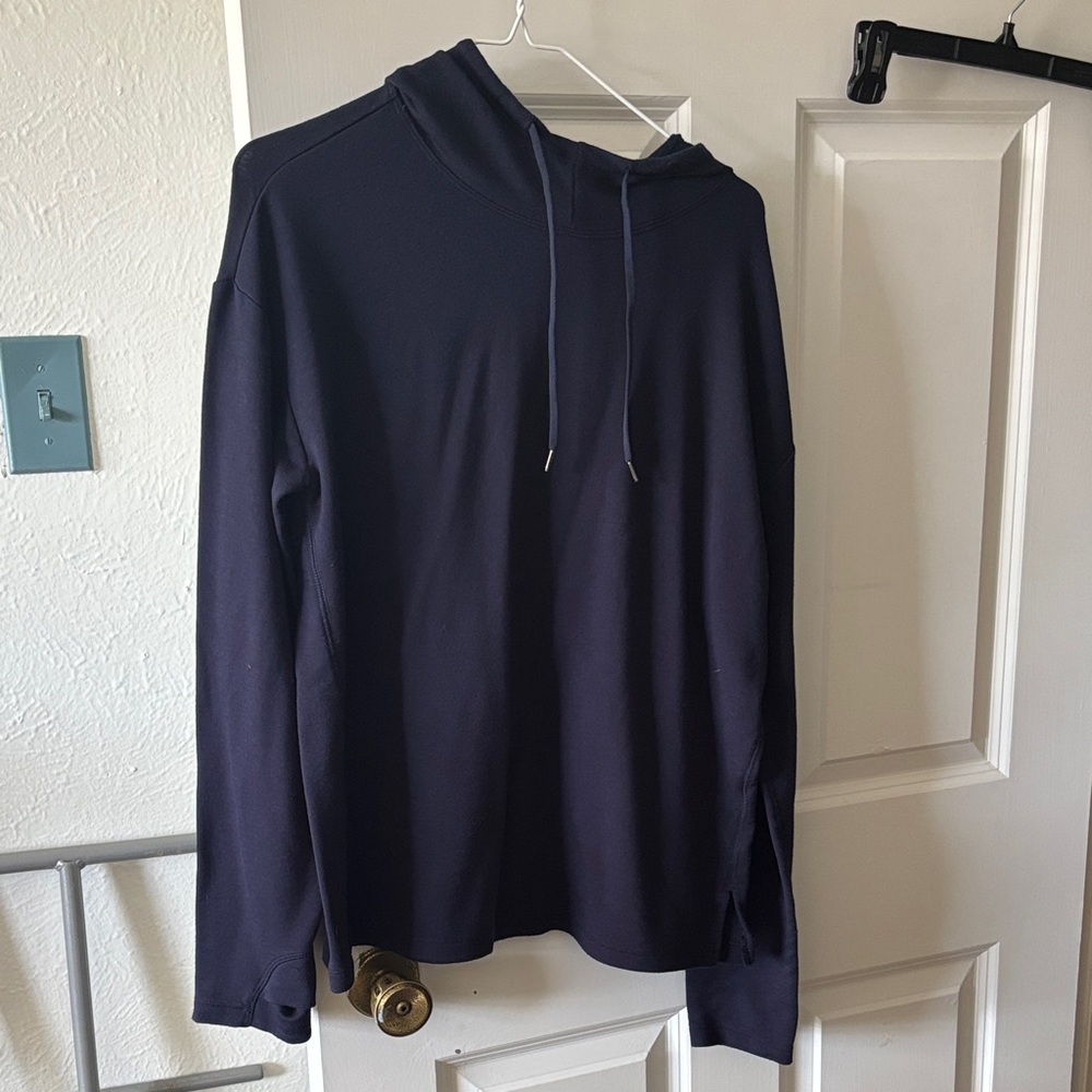 Men's Navy Pullover Hoodie Shirt